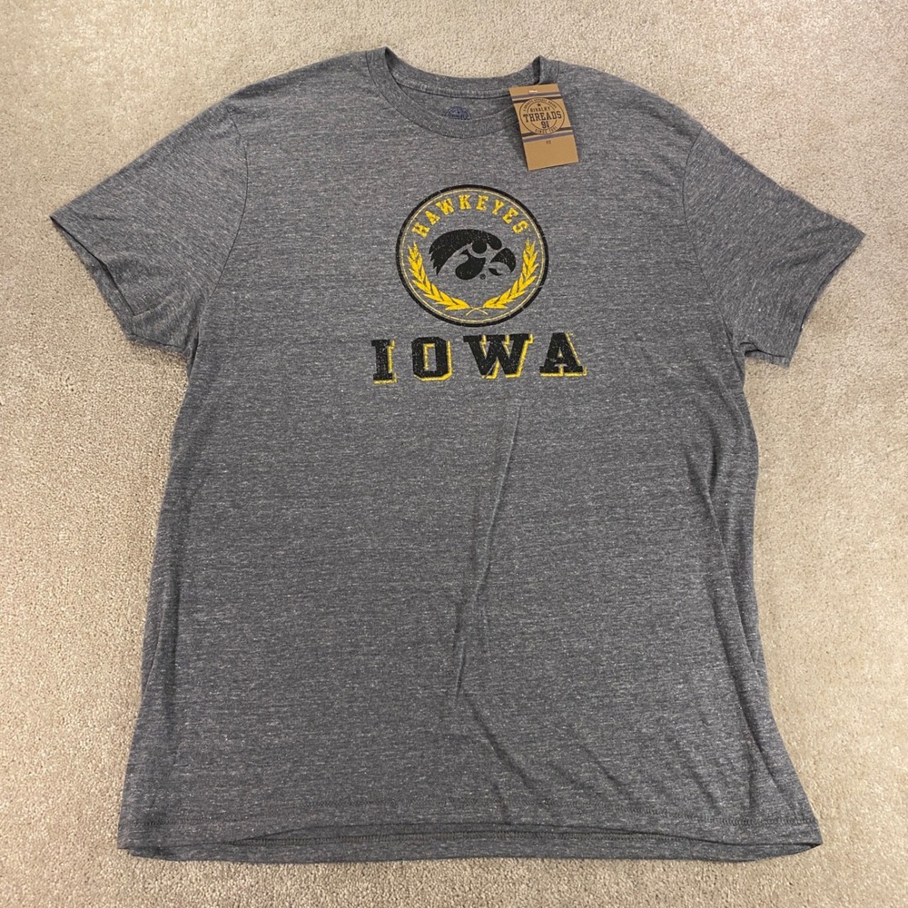 Rivalry Threads T-Shirt Womens XL Gray Iowa Hawkeyes Graphic Short Sleeve Tee